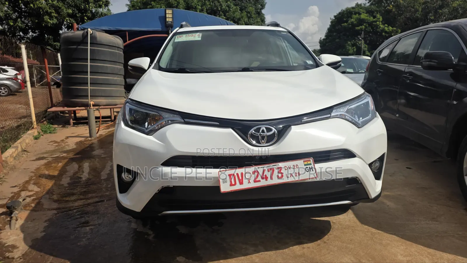 Toyota RAV4 XLE AWD (2.5L 4cyl 6A) 2017 White