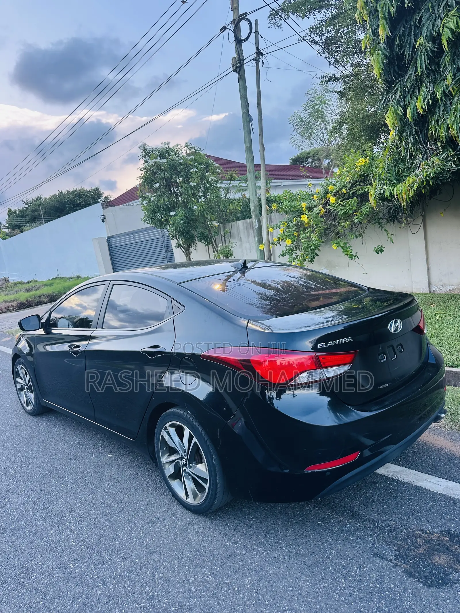 Hyundai Elantra Limited 4dr Sedan (1.8L 4cyl 6A) 2015 Black