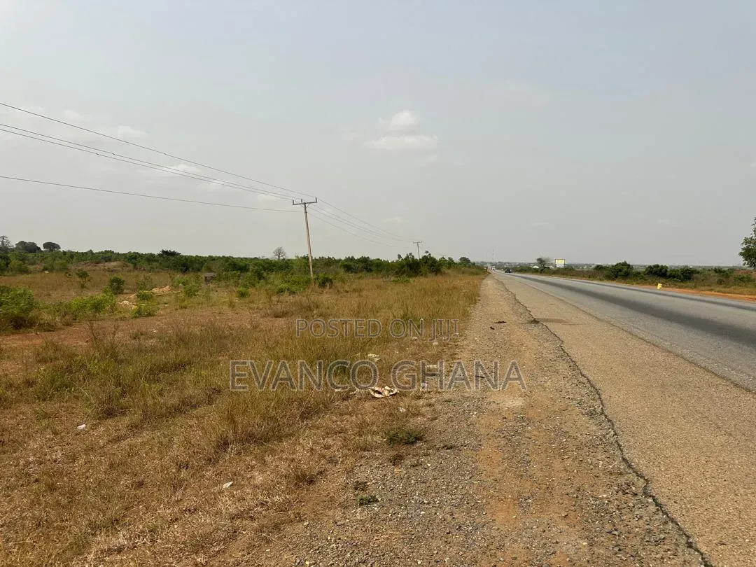 11 Acres for Sale in Tema