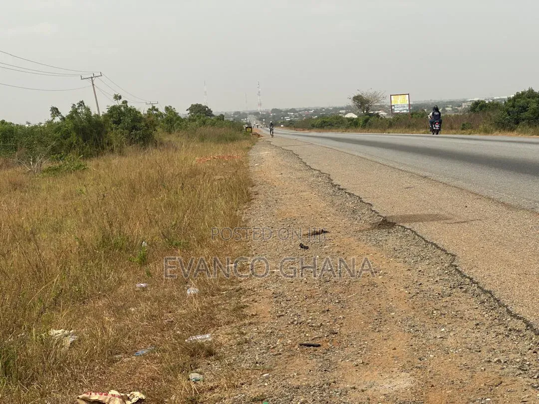 11 Acres for Sale in Tema