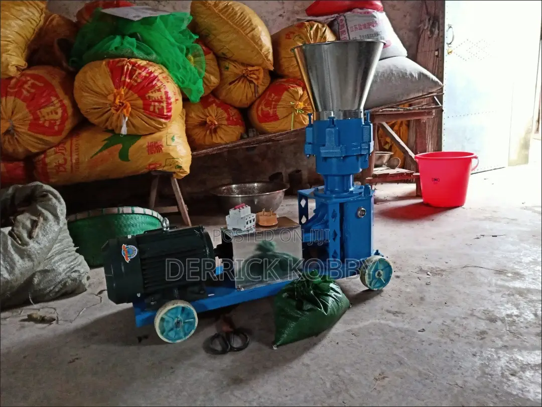 Feed Pellet Machine