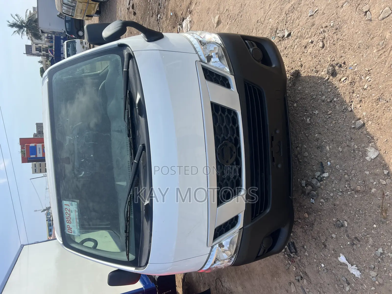 Nissan Caravan (Urvan) 2015 White