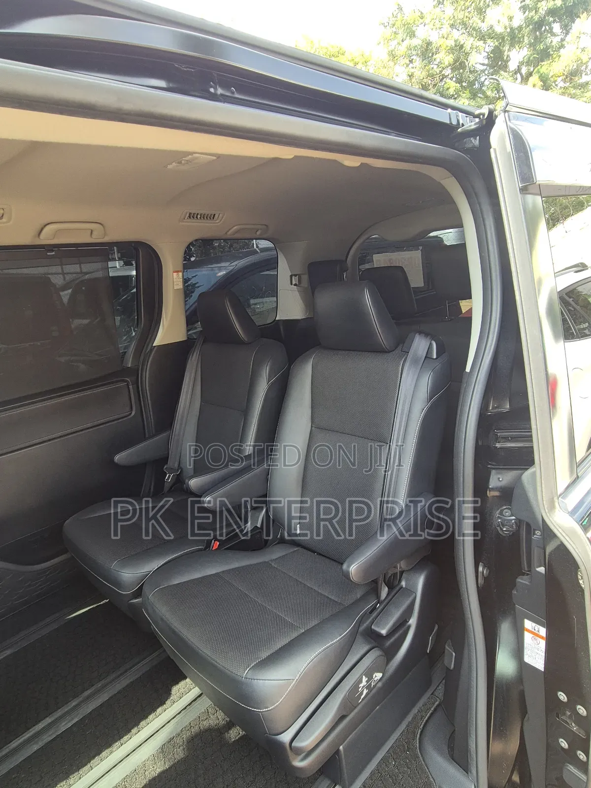 Toyota Esquire 2016 Black