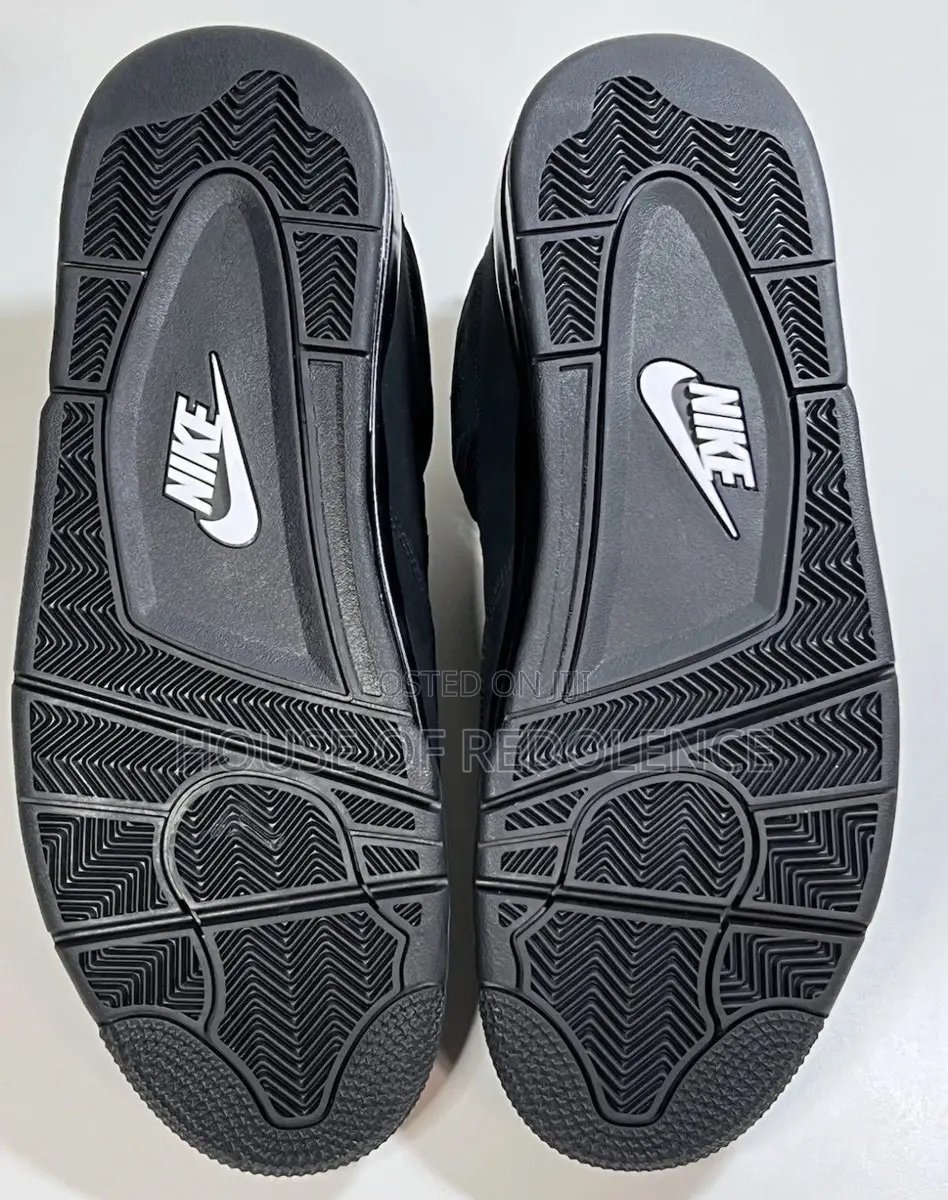Air Jordan 4 Retro Black Cat Sneakers