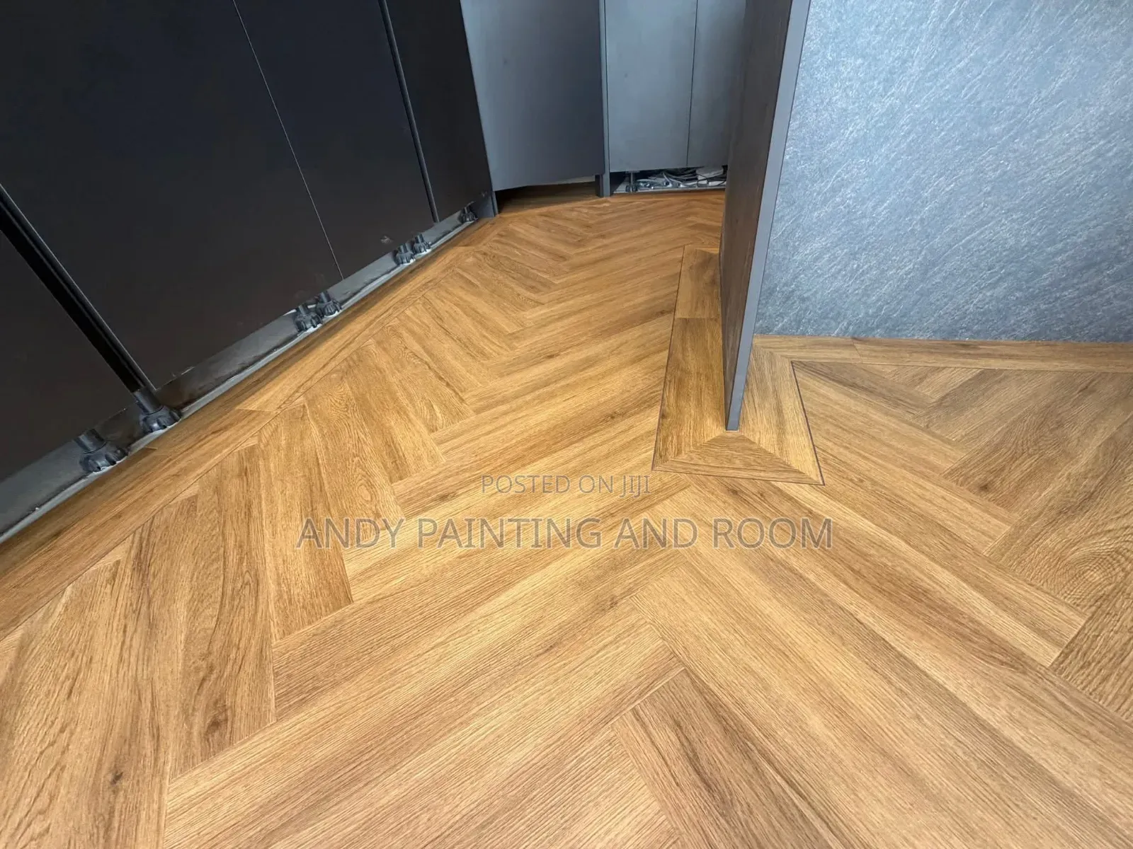Vinyl Tiles Installation in Modern Style