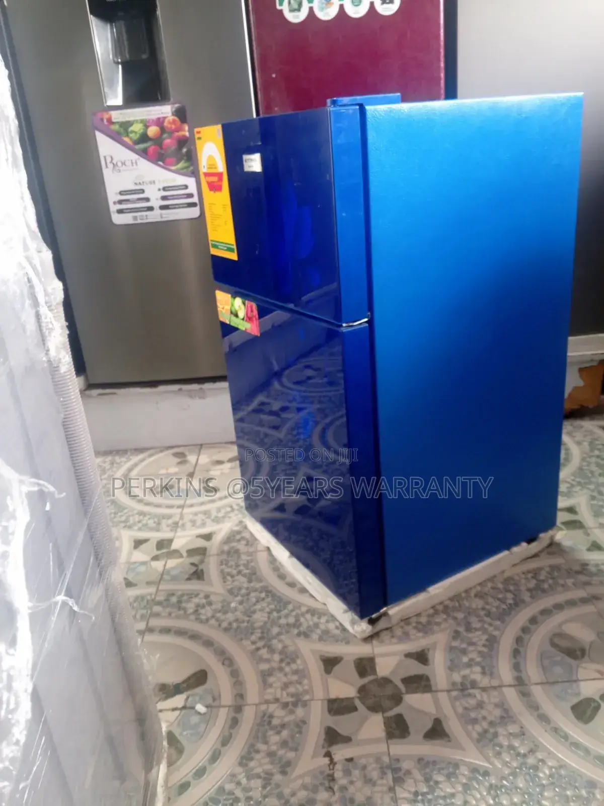 Westpool 90l Compact Refrigerator – Perfect Cooling for Small Spaces