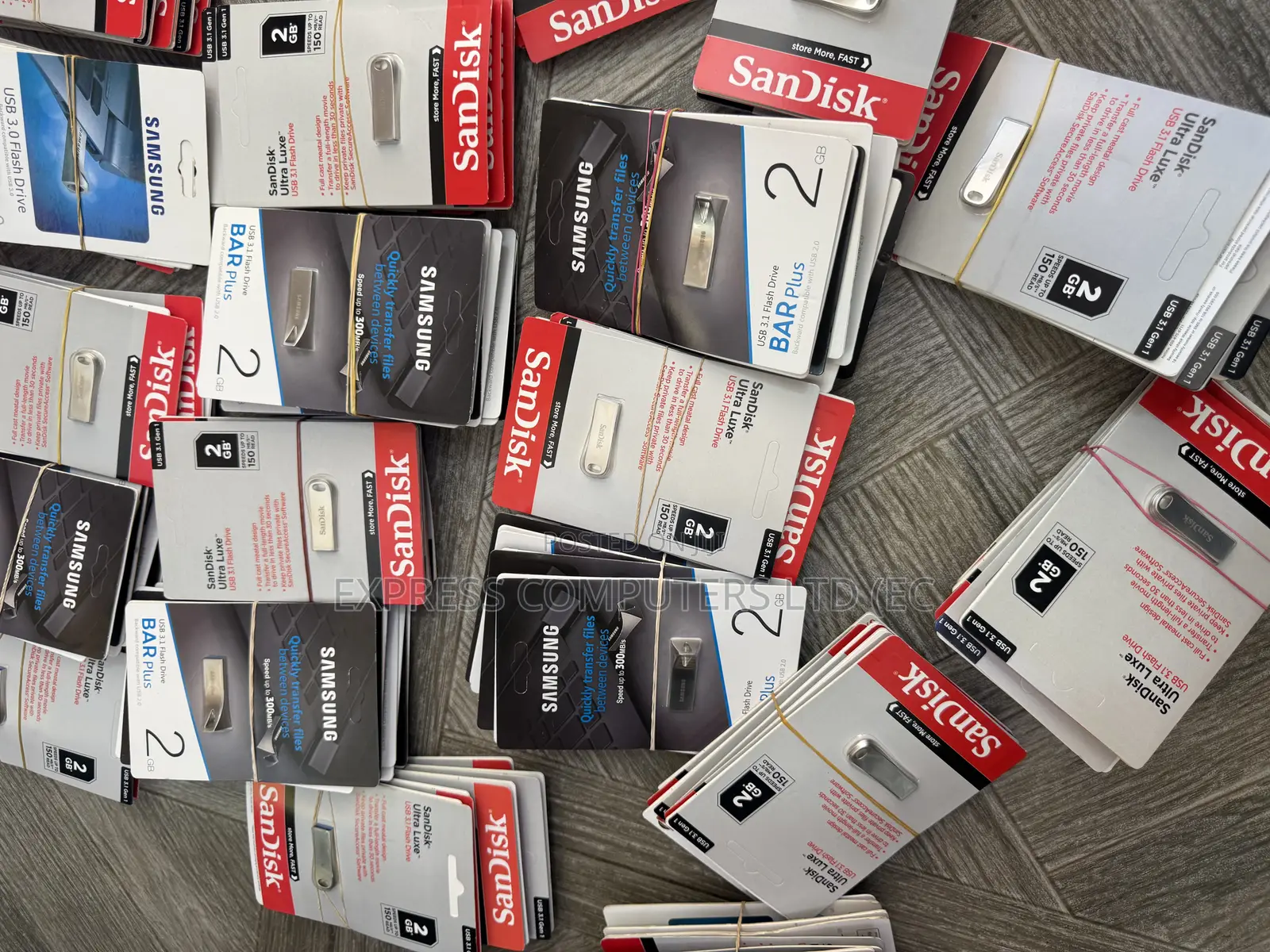 Samsung/Sandisk Original 2gb Pen Drives Speed 3.1 Brand New From Uk