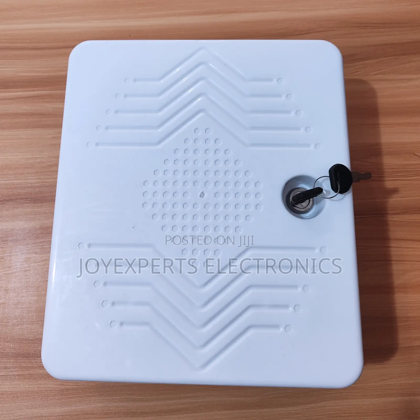Professional Weatherproof Outdoor Box With Integrated Power Sockets
