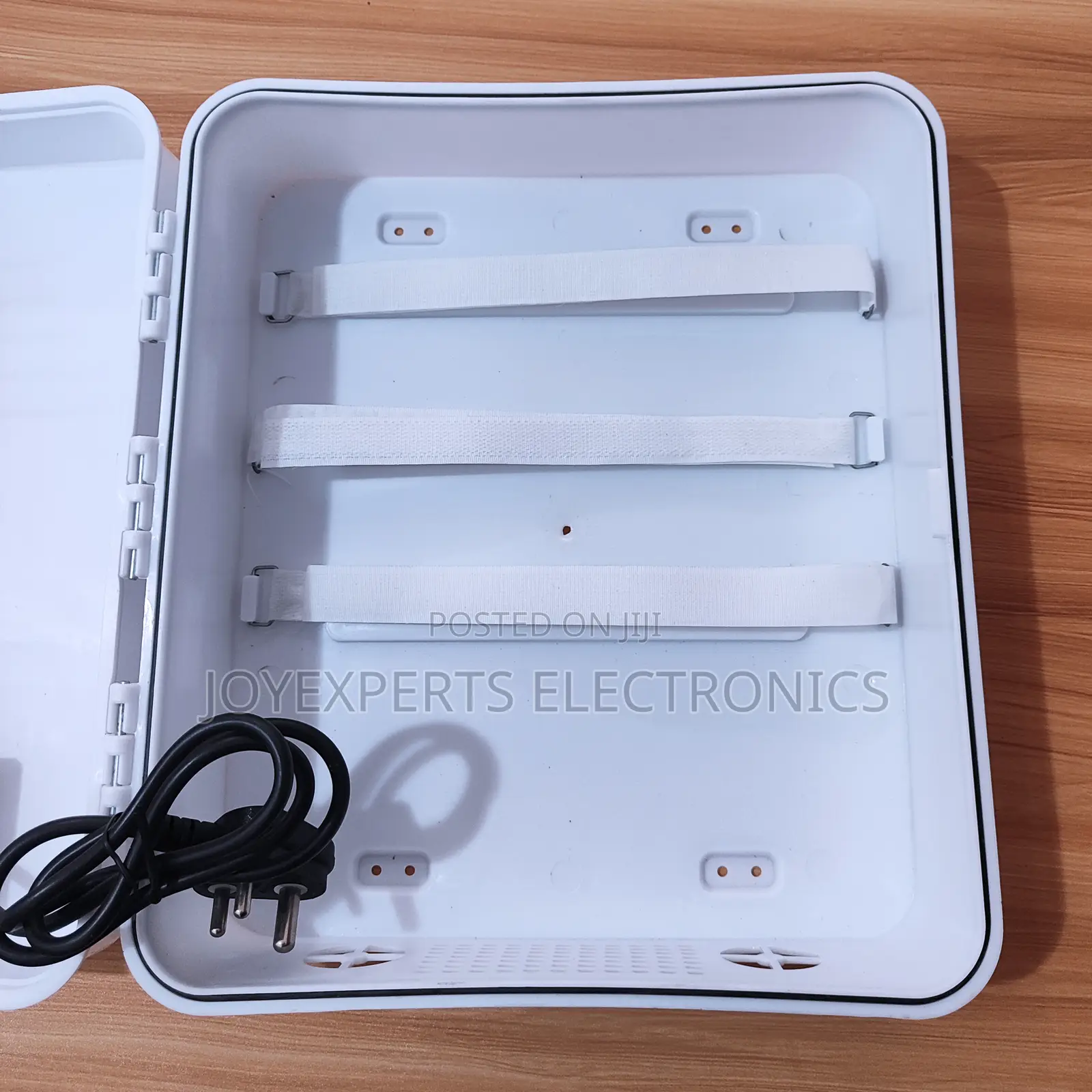 Professional Weatherproof Outdoor Box With Integrated Power Sockets