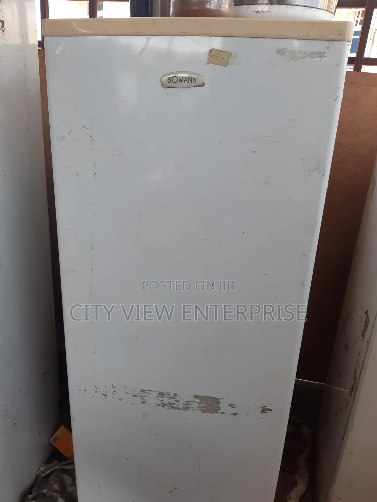 Refrigerator