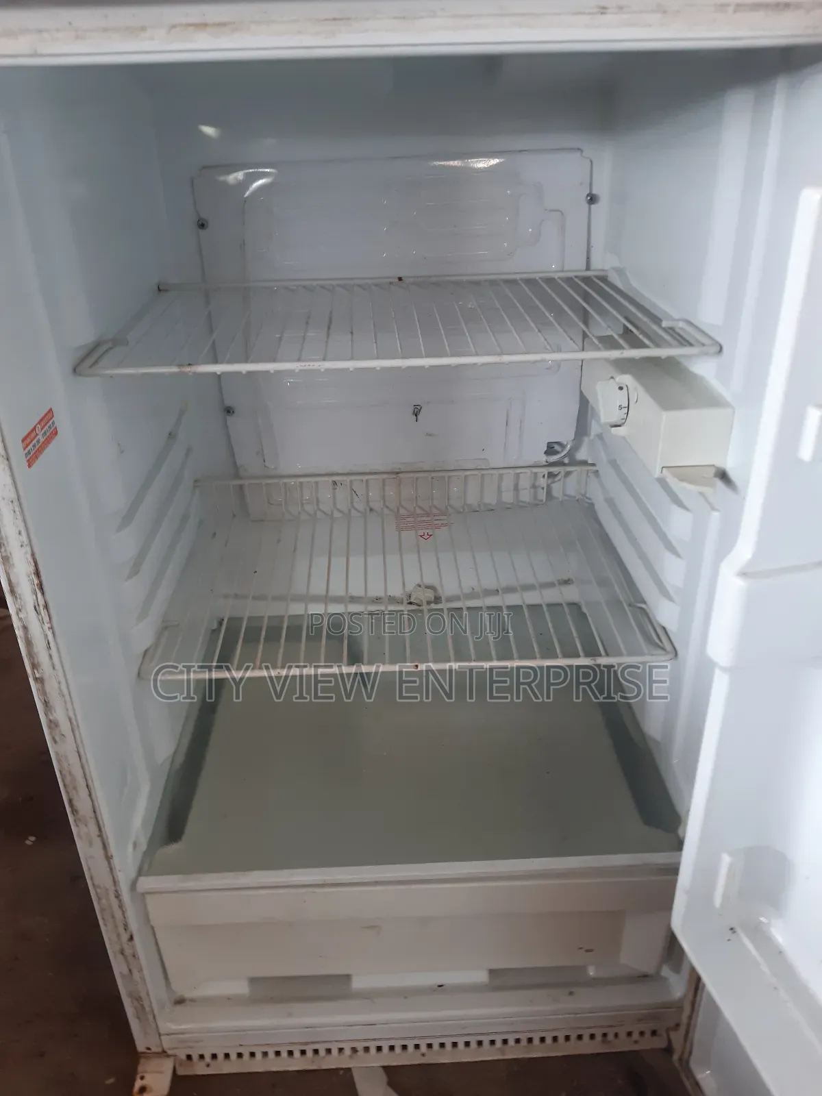 Refrigerator