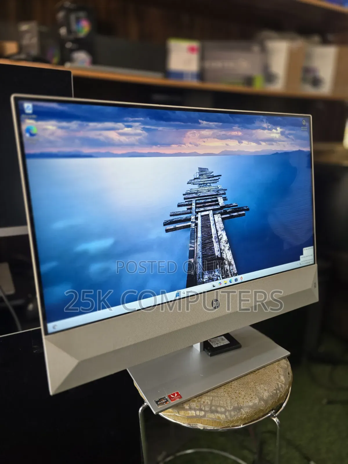 Desktop Computer HP Pavilion 24 8GB AMD Ryzen 5 HDD+SSD 1T