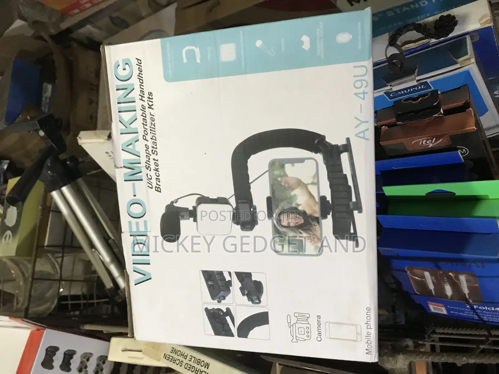 Video Making Kit With Microphone and Light