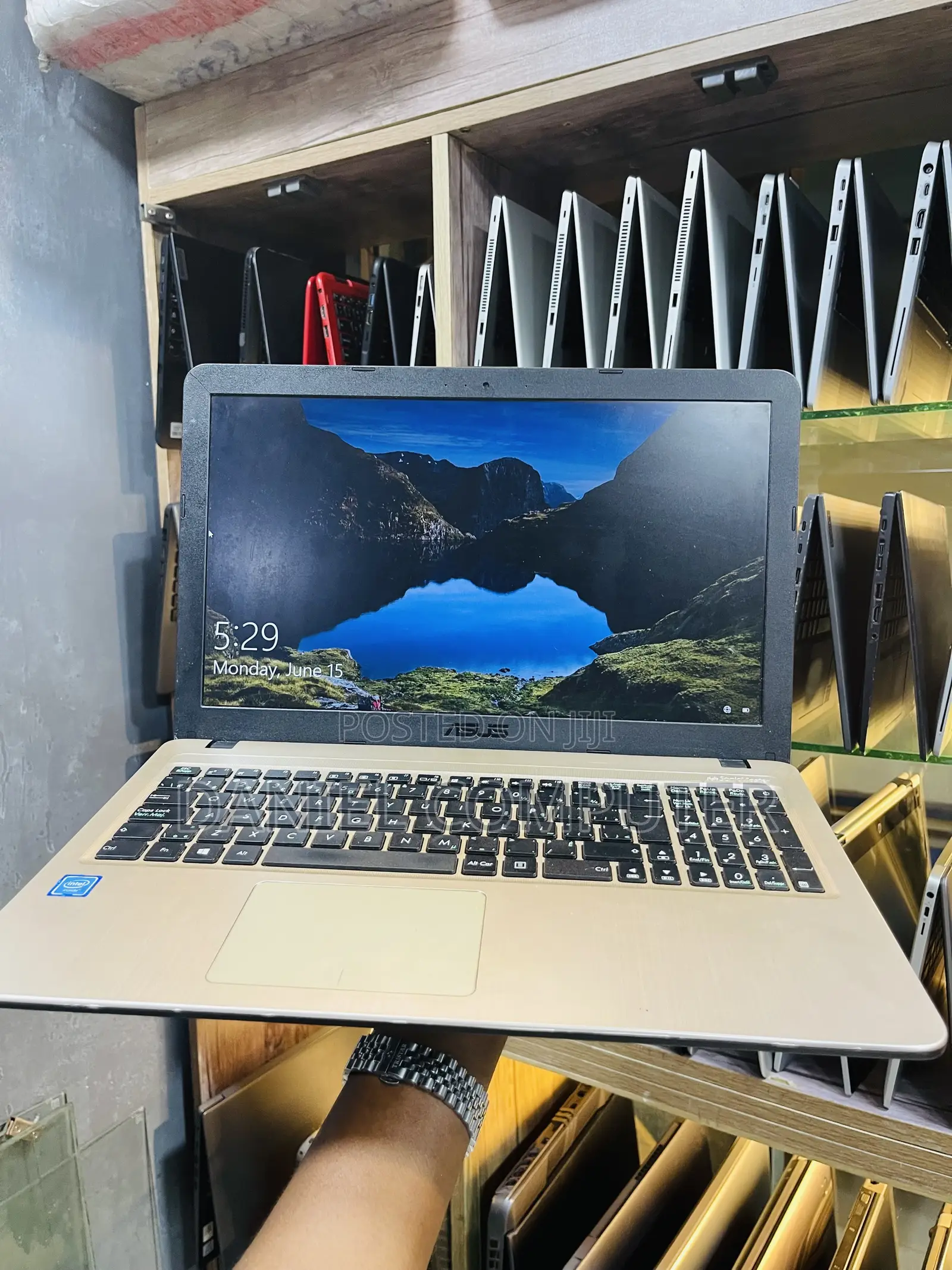 Laptop Asus VivoBook 15 X540NA 4GB Intel Celeron HDD 750GB