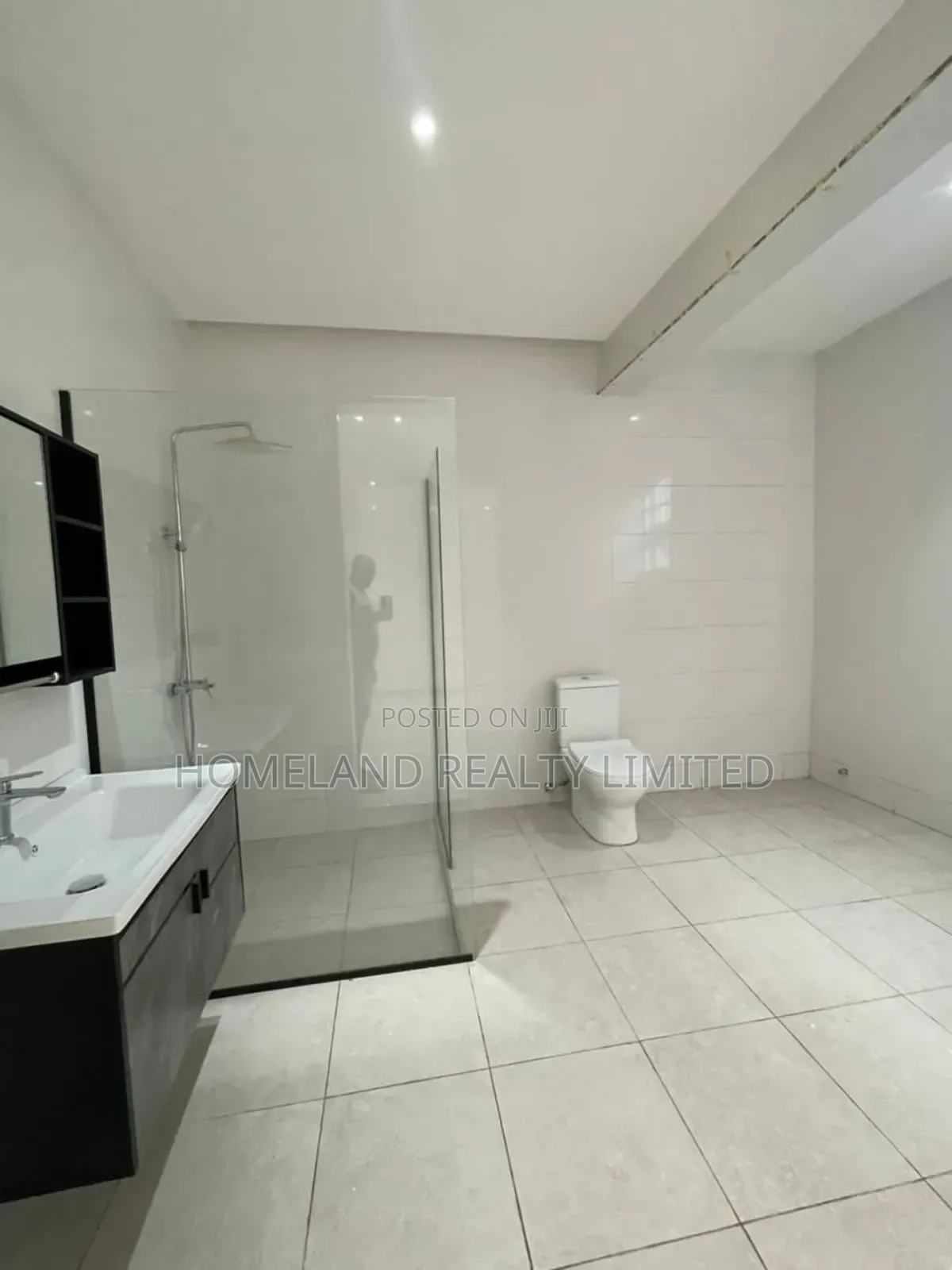 4bdrm Duplex in Wass, Barrier for rent