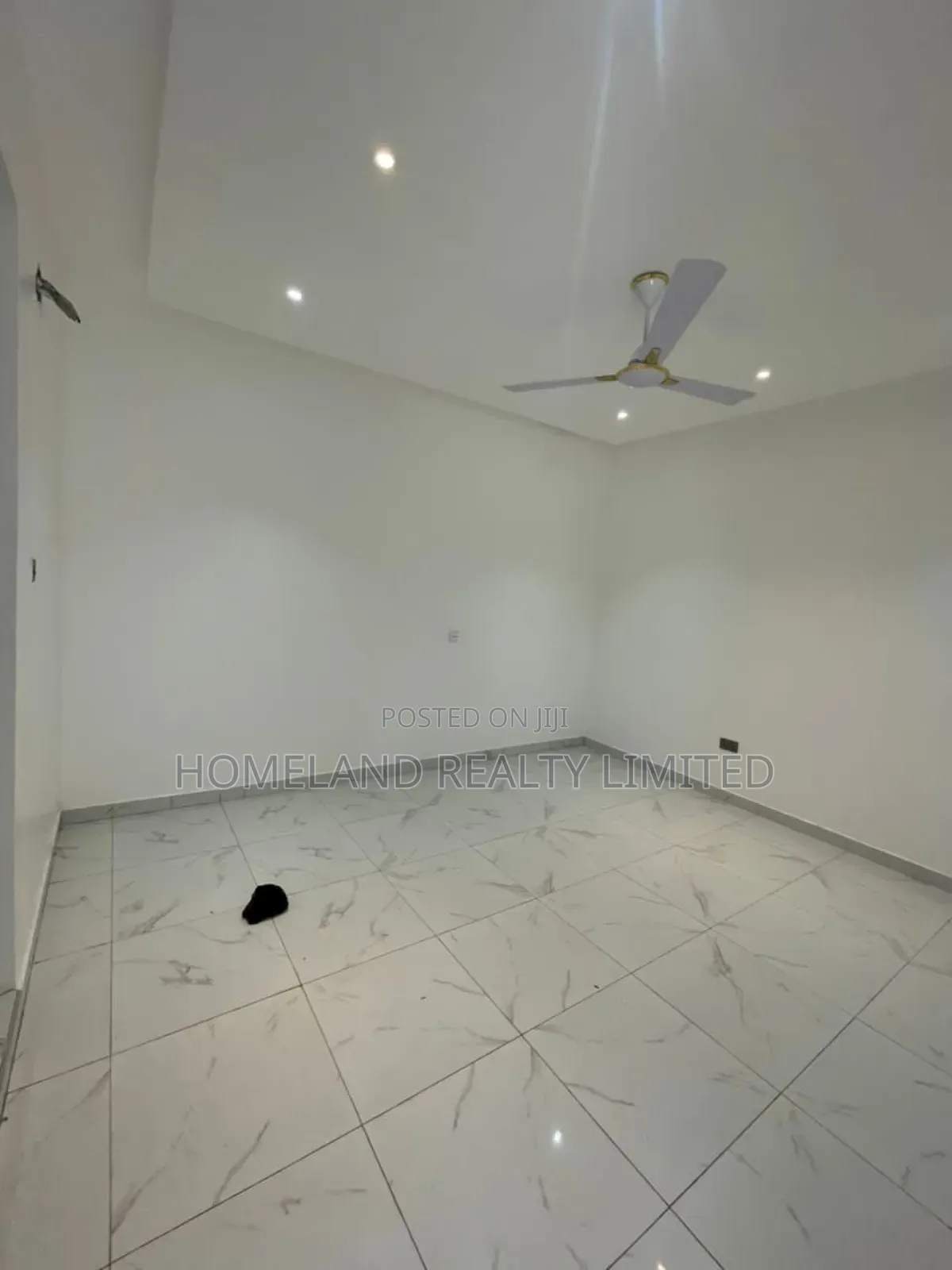 4bdrm Duplex in Wass, Barrier for rent