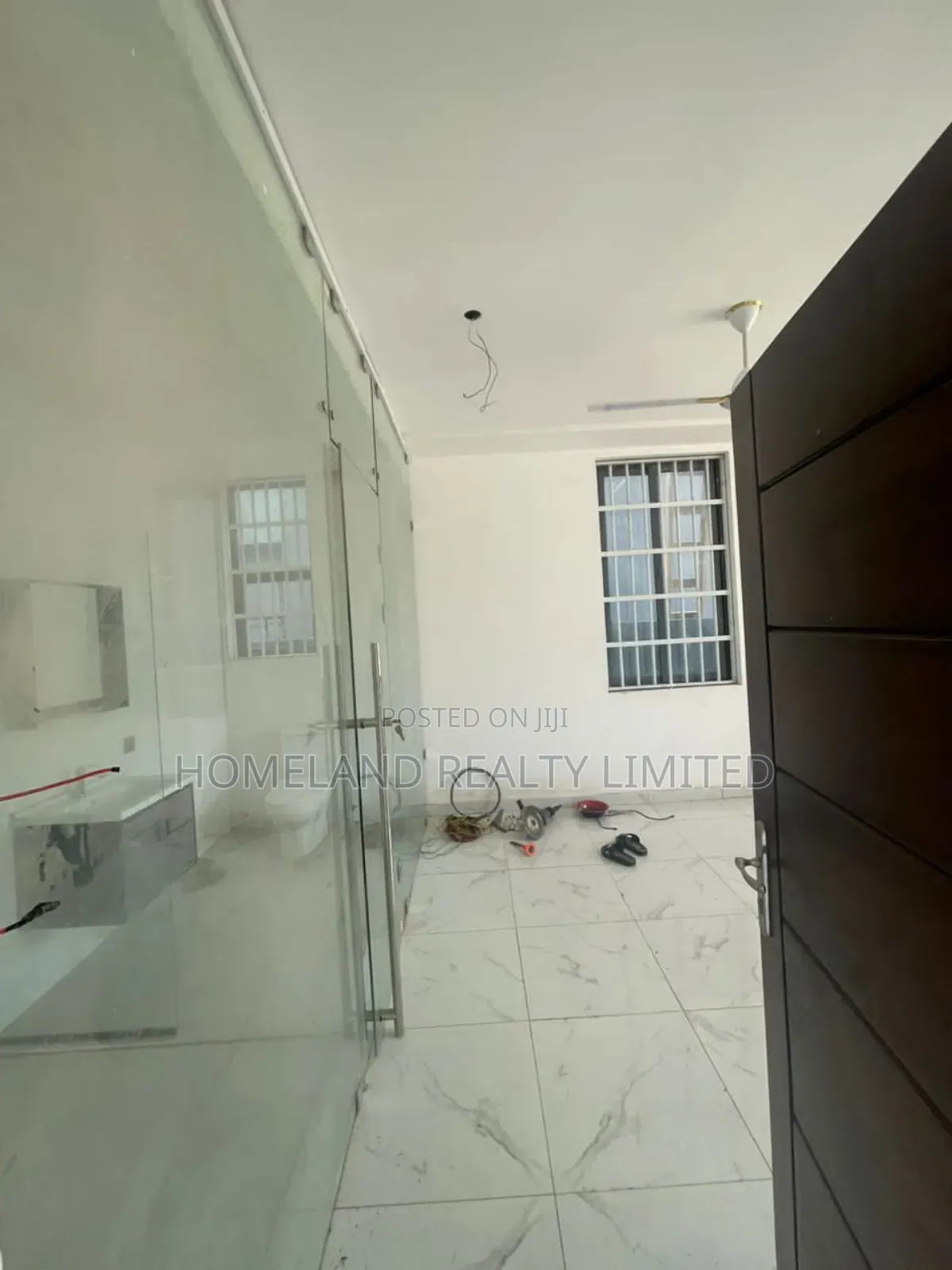 4bdrm Duplex in Wass, Barrier for rent
