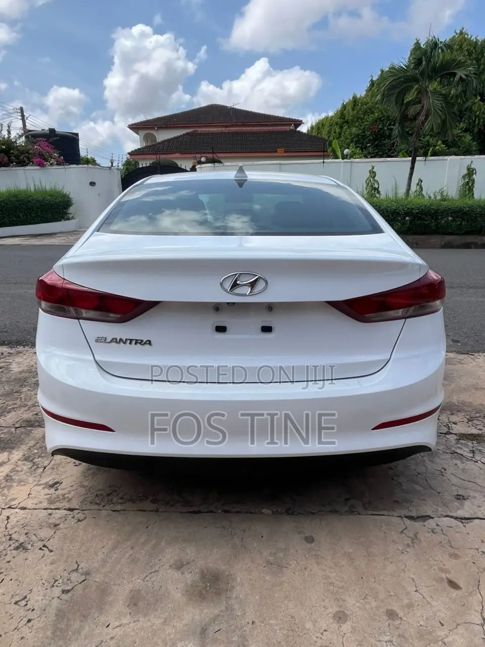 Hyundai Elantra 2017 White