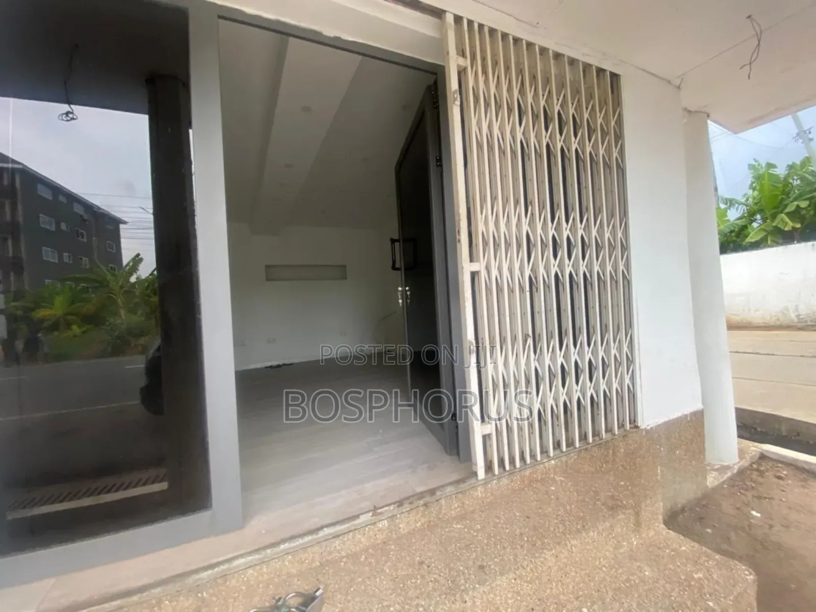Shop for Rent at Dzorwulu