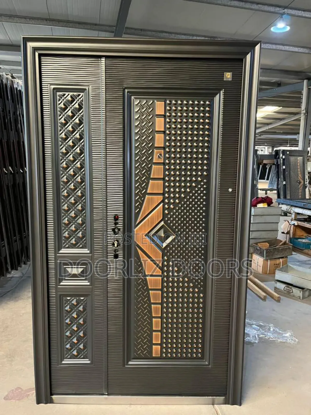 Original Anti-rust Security Door With Accessories( One And Half)