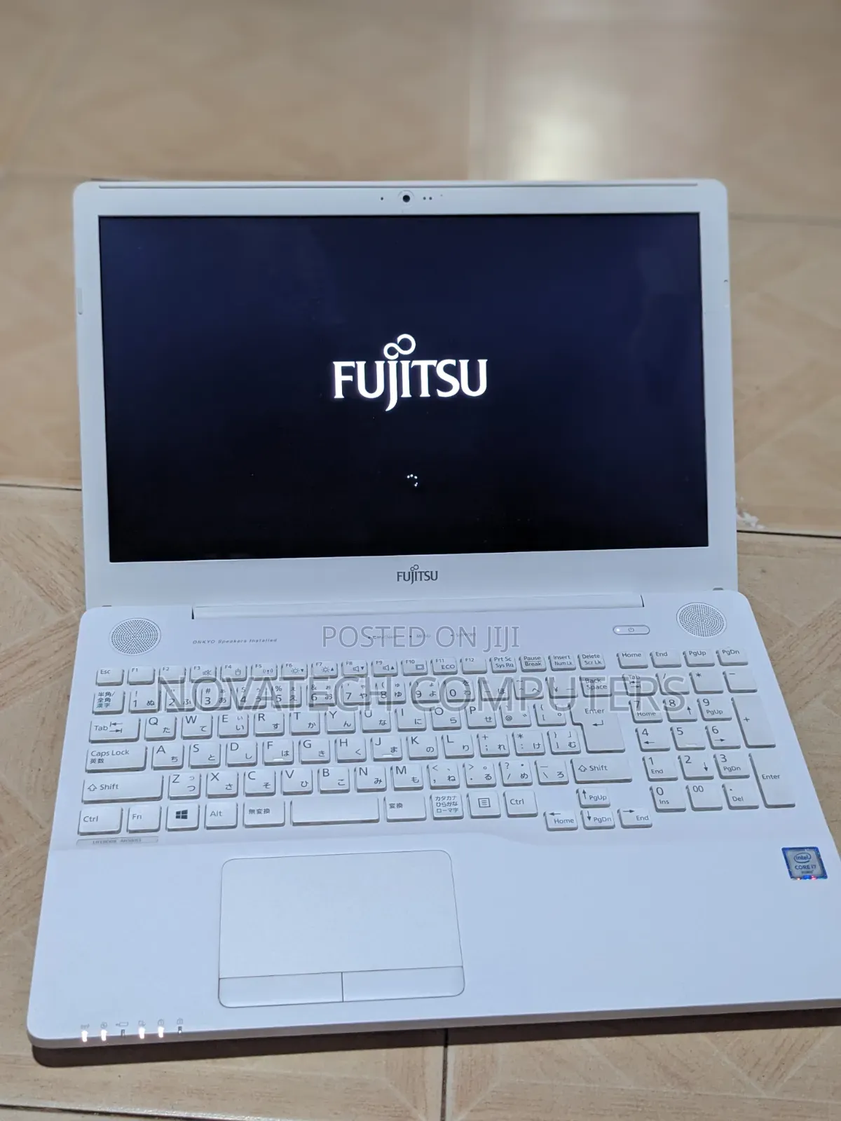 Laptop Fujitsu Lifebook AH550 8GB Intel Core i7 HDD 1T