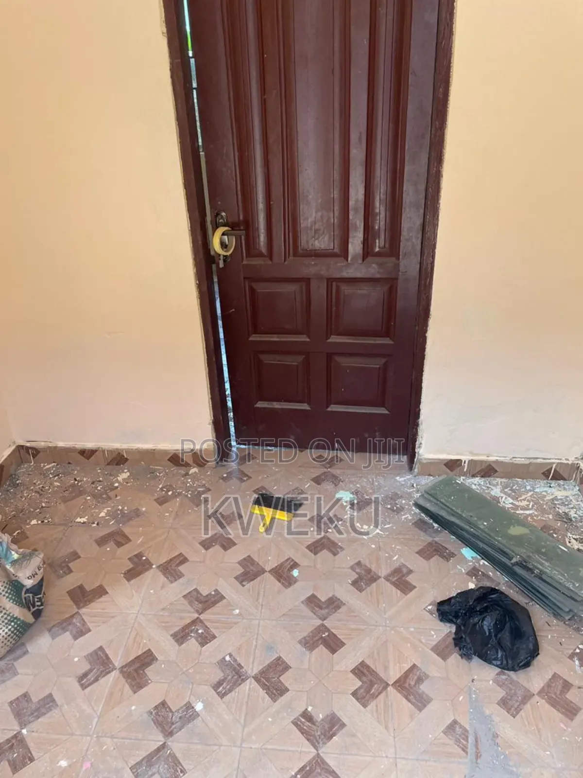 1bdrm Apartment in Estate Agency, Baatsona Total for rent