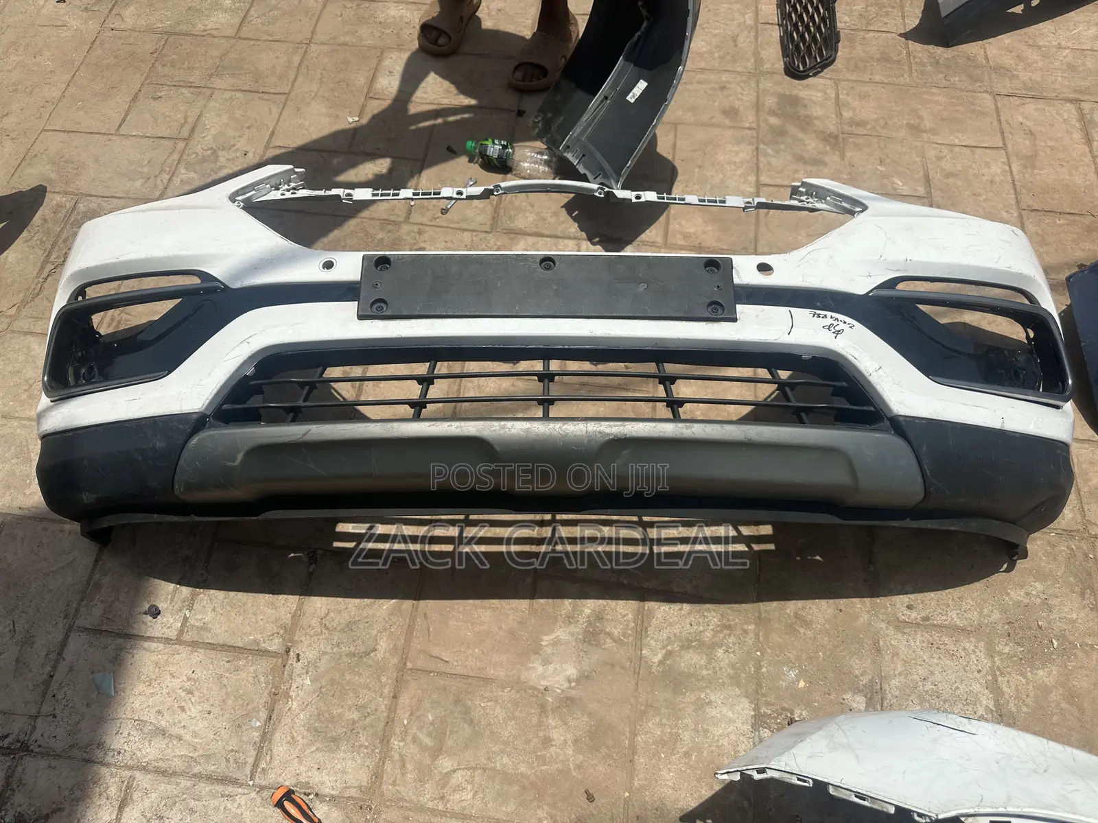 Hyndai Santafe 2017 Front Bumper Available,It Come With Front Grill