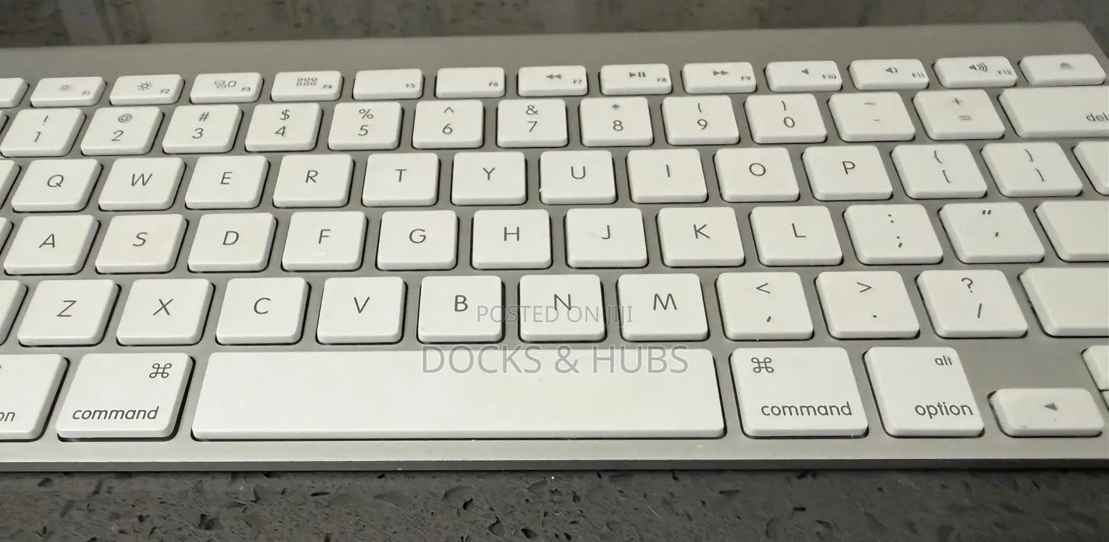 Apple Wireless Bluetooth Keyboard (A1314)