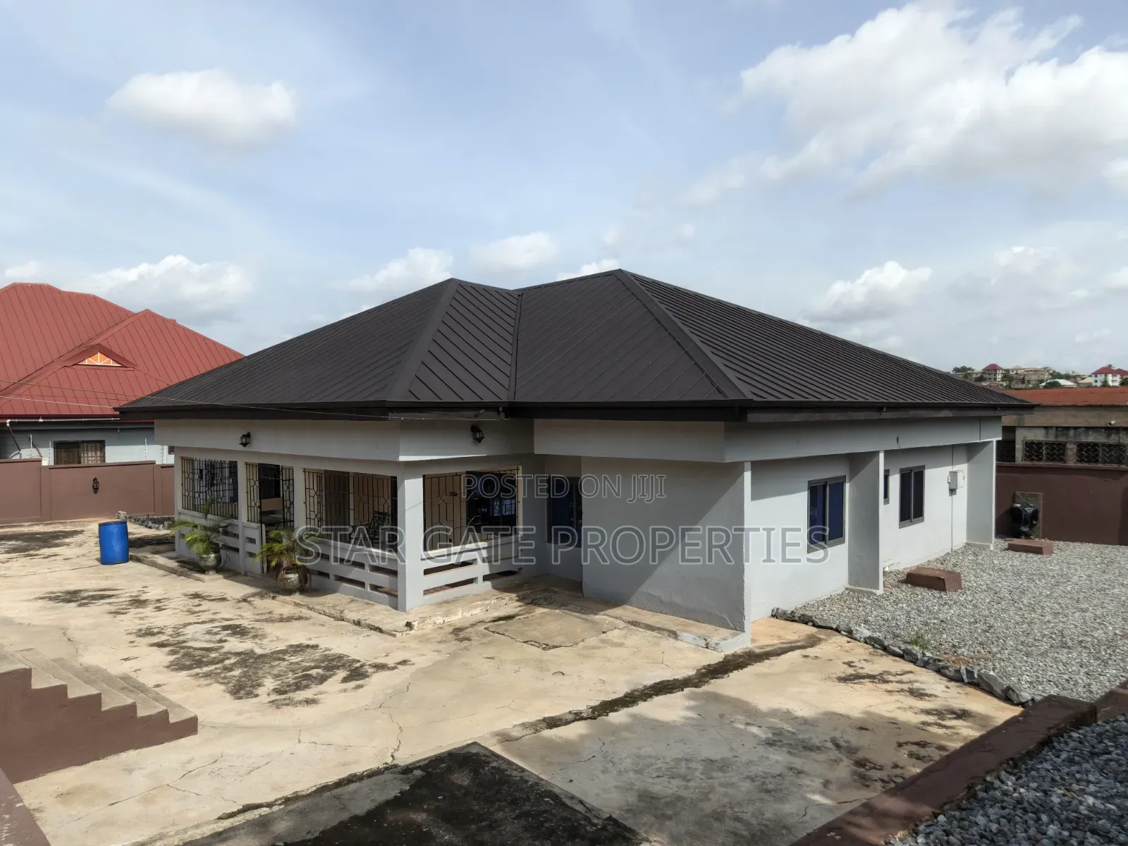 5bdrm House in Buokrom Estate South, Kumasi Metropolitan for sale
