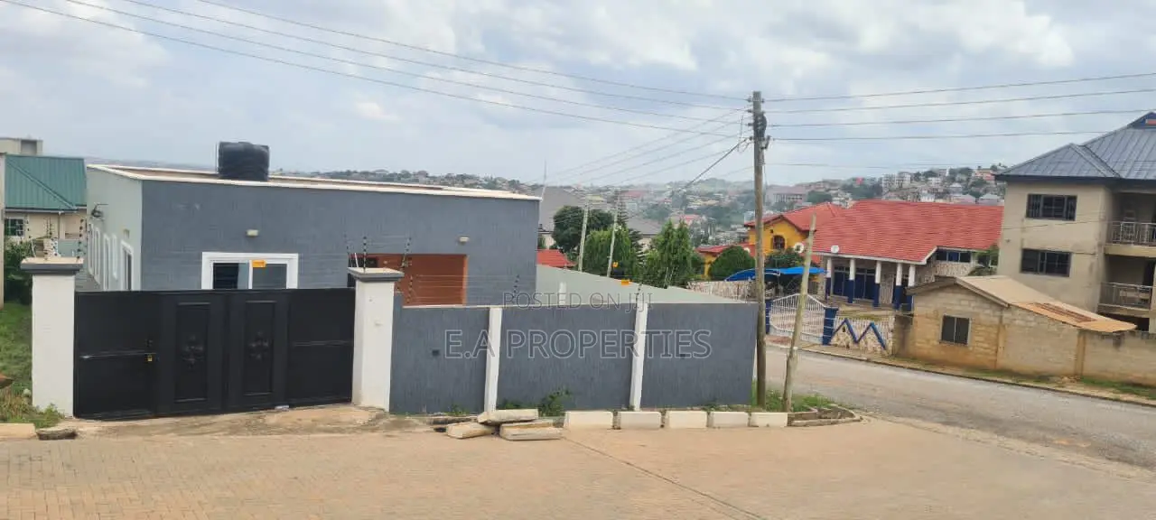 4bdrm House in Ea Properties, Kwabenya for sale