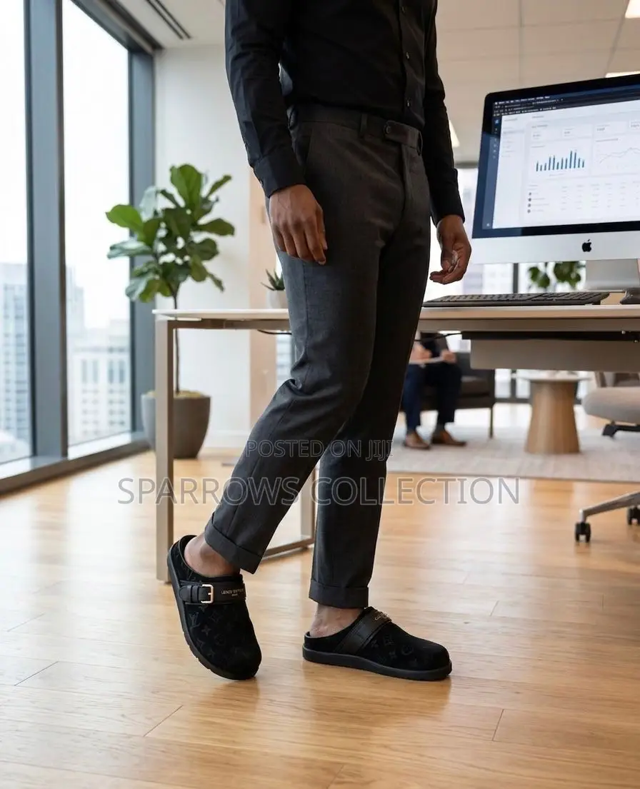 Louis Vuitton Lv to-Go Comfort Clogs All Black