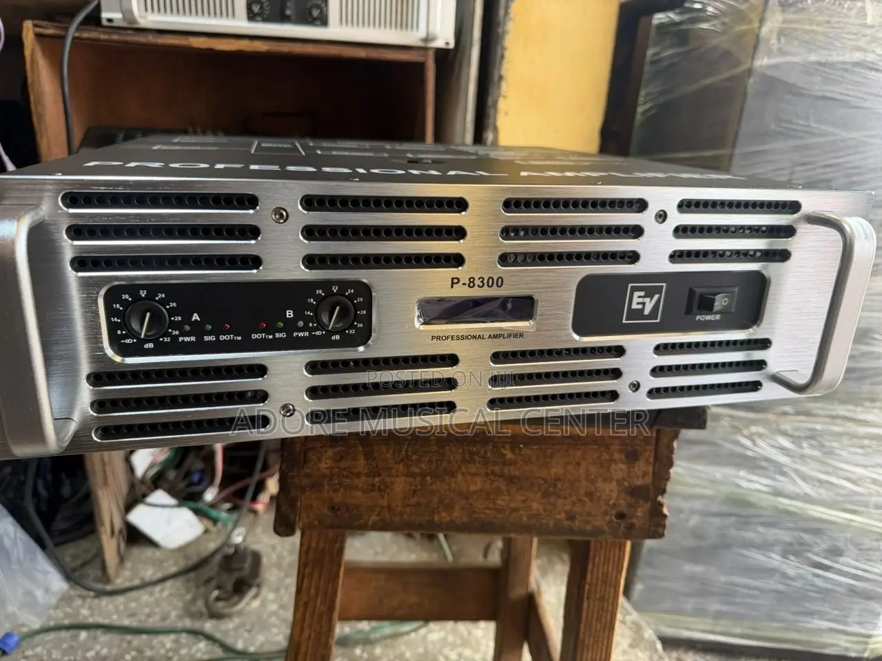 Ev P 8300 Bass Power Amplifier