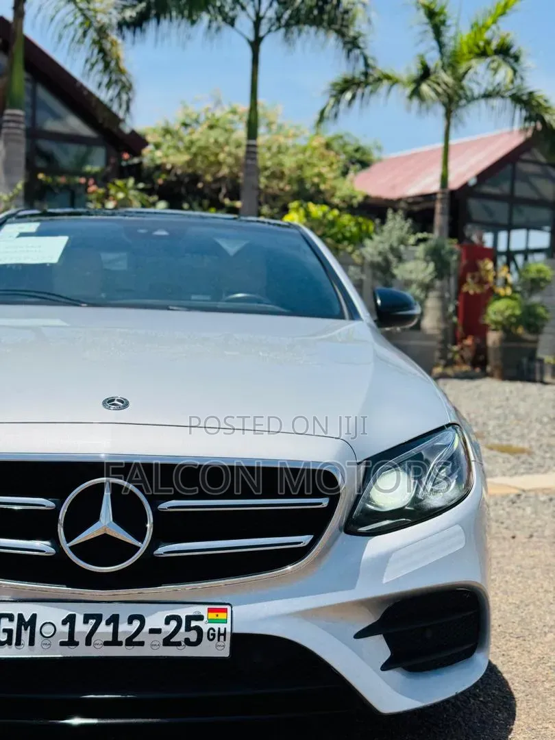 Mercedes-Benz E300 2019 Silver
