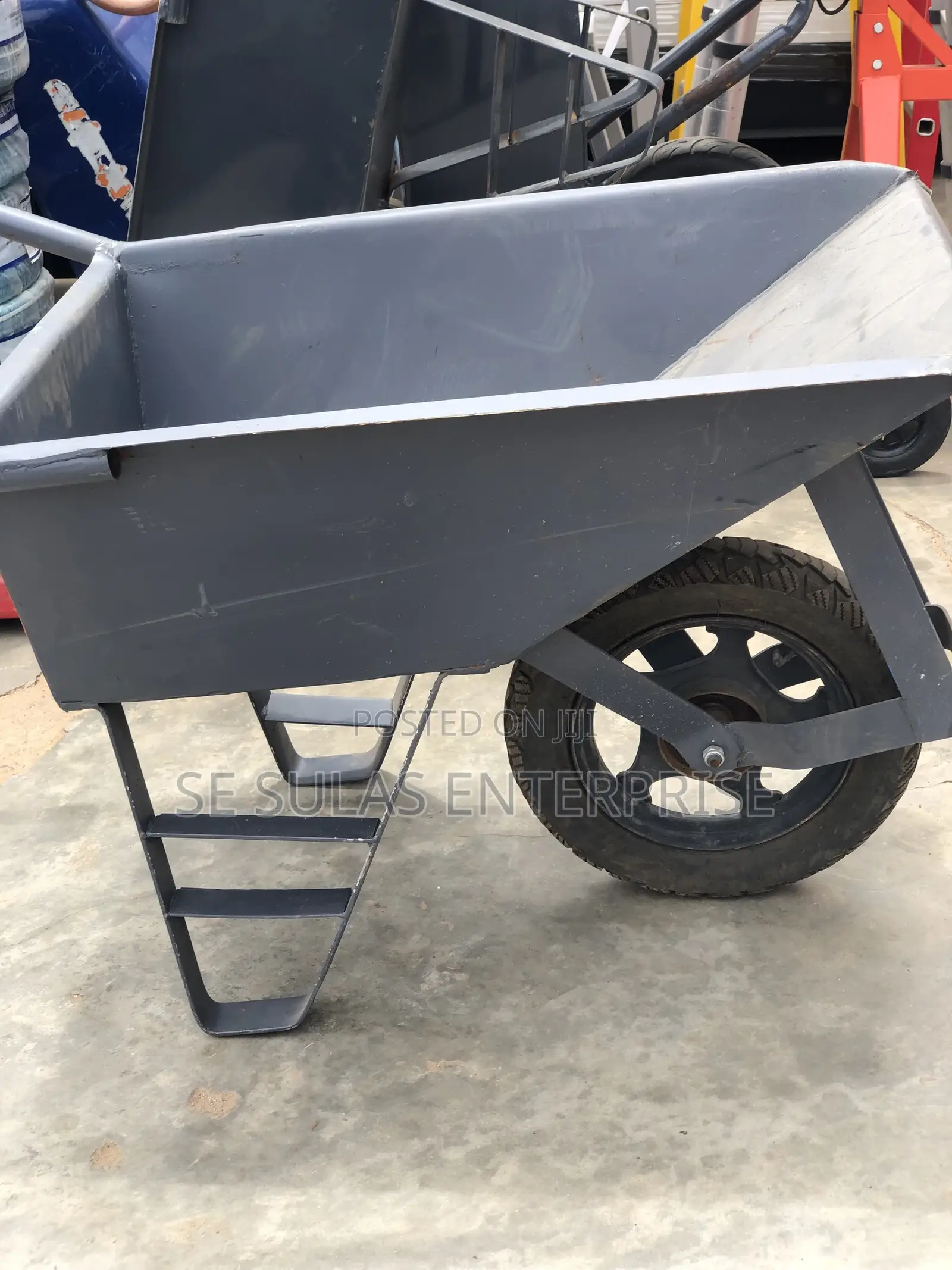 Construction Wheelbarrow