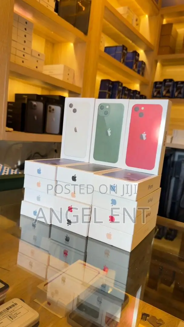 New Apple iPhone 13 256 GB