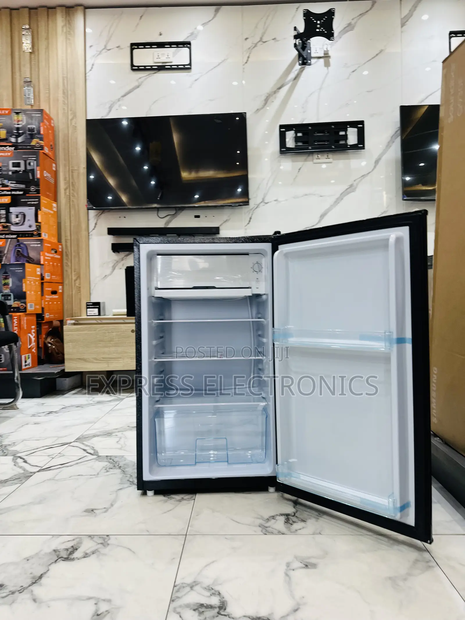 Highly Recommended Single Door Table Top Nasco Black.