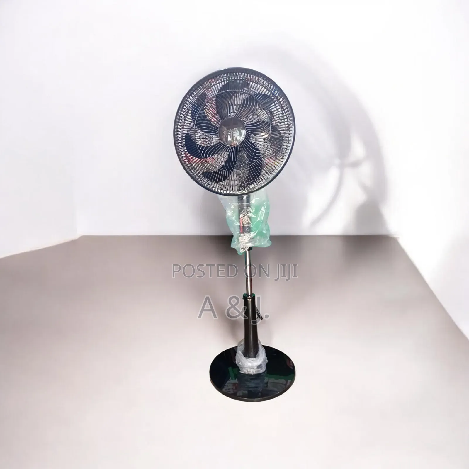 18 Inches Remote Stand Fan