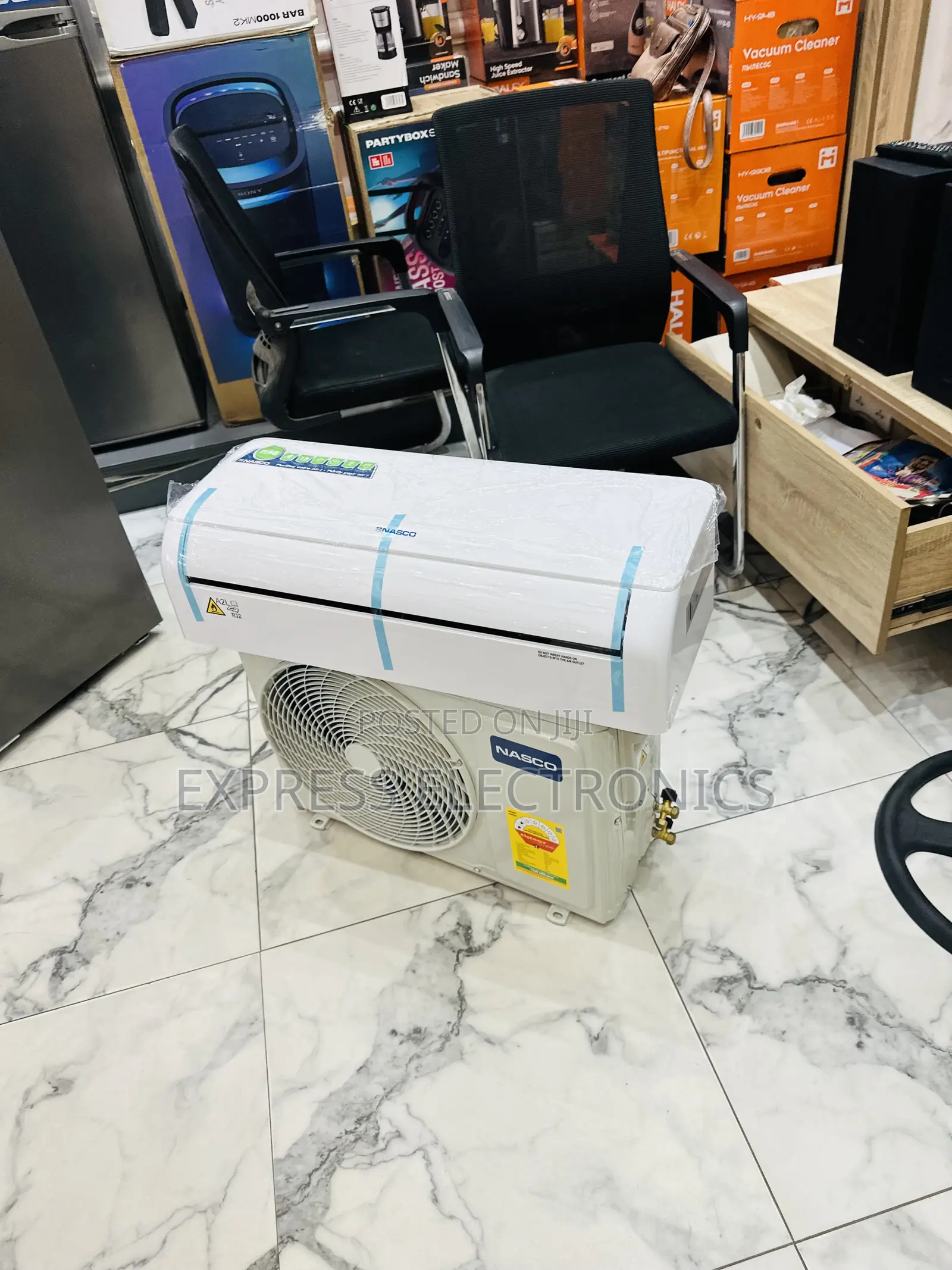 Lovely New White Air Conditioner Nasco 1.5hp Dual Inverter