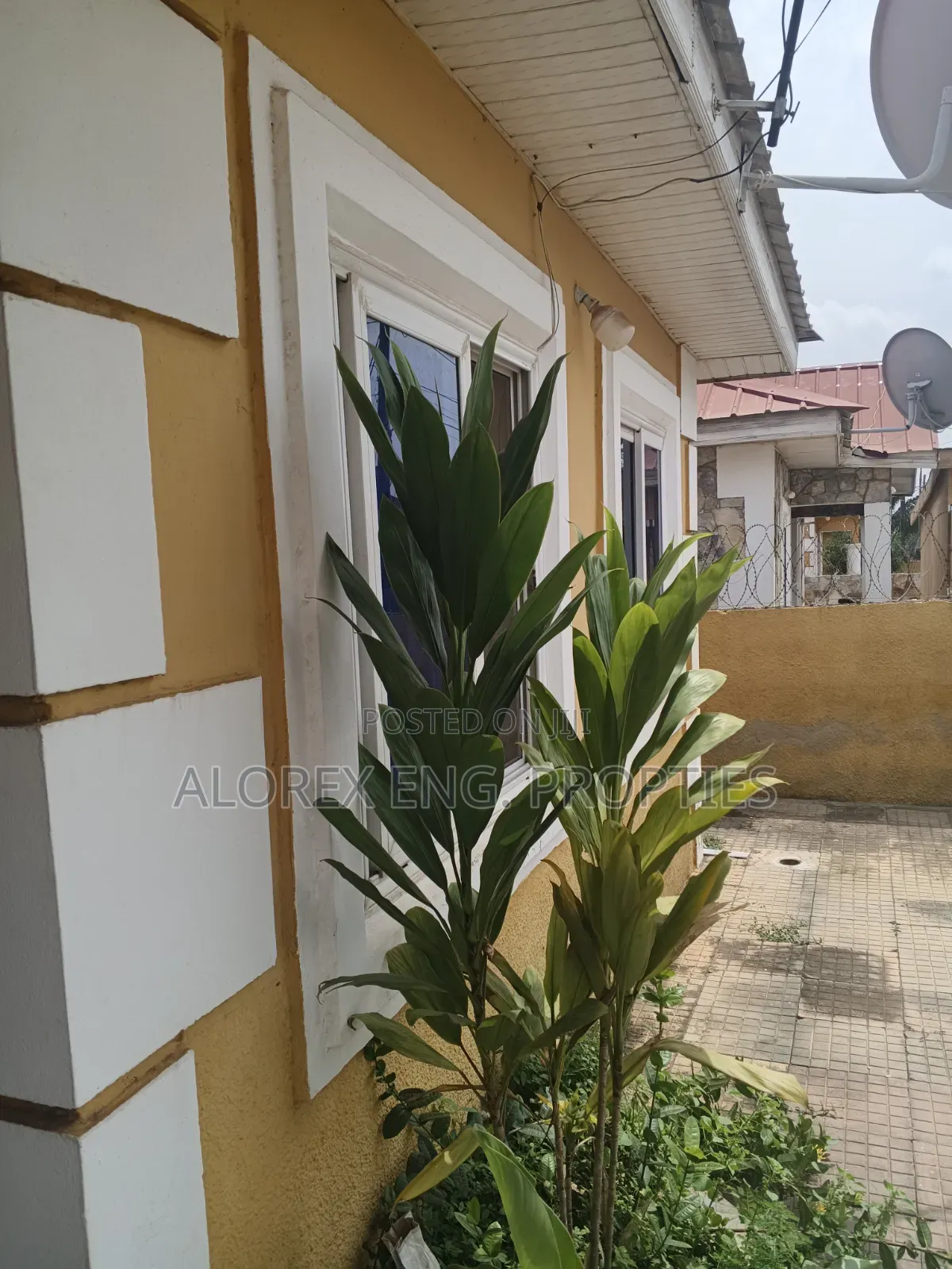 3bdrm House in Pantang Junction, New Site for rent