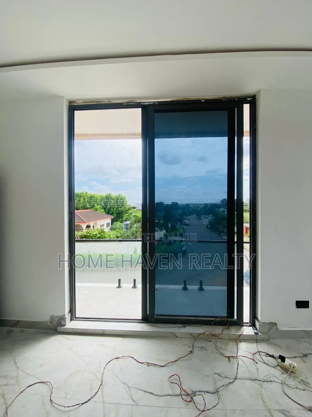 2bdrm Apartment in Abelemkpe, Methodist Church Area for rent