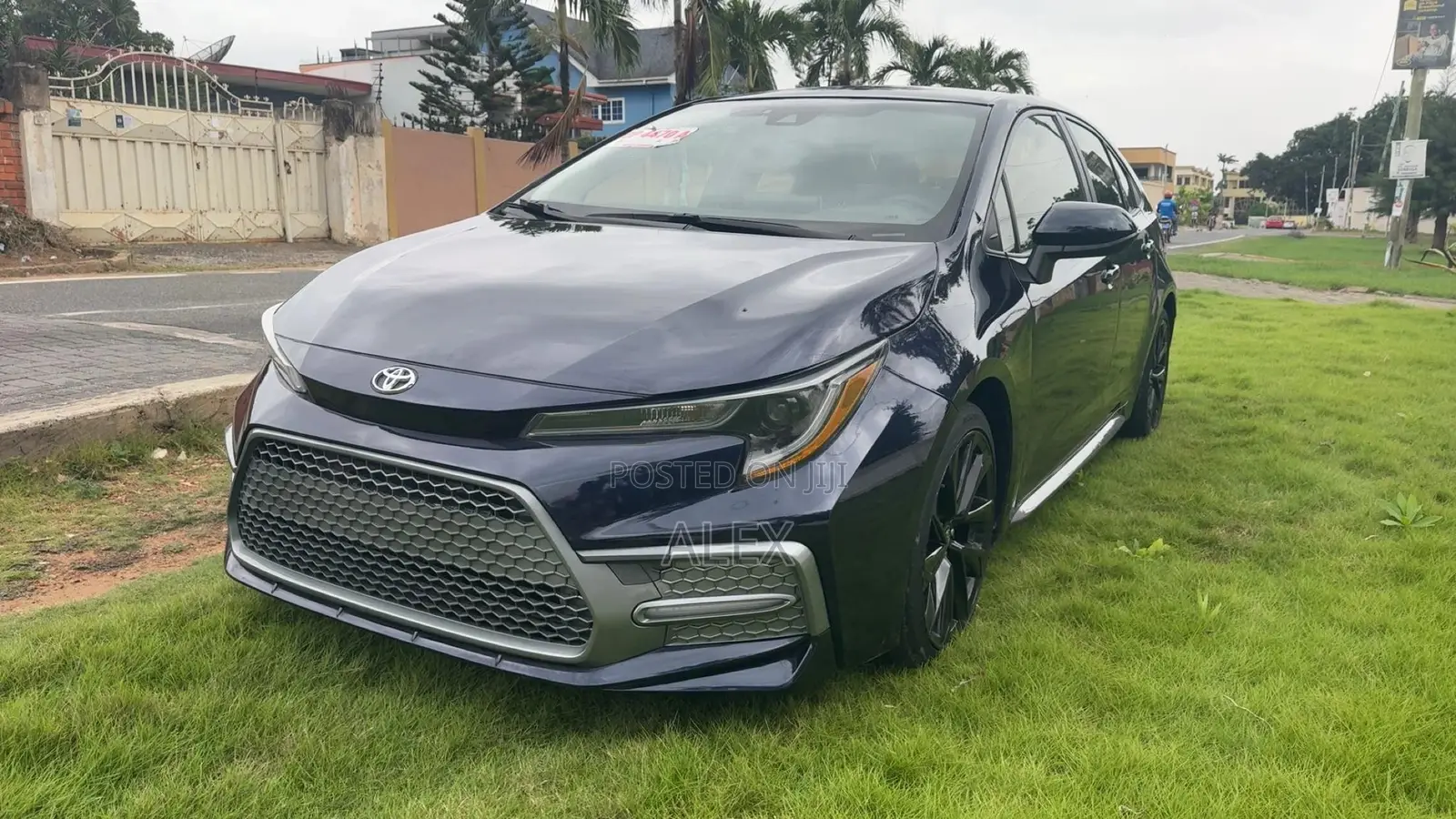Toyota Corolla LE 2021 Beige