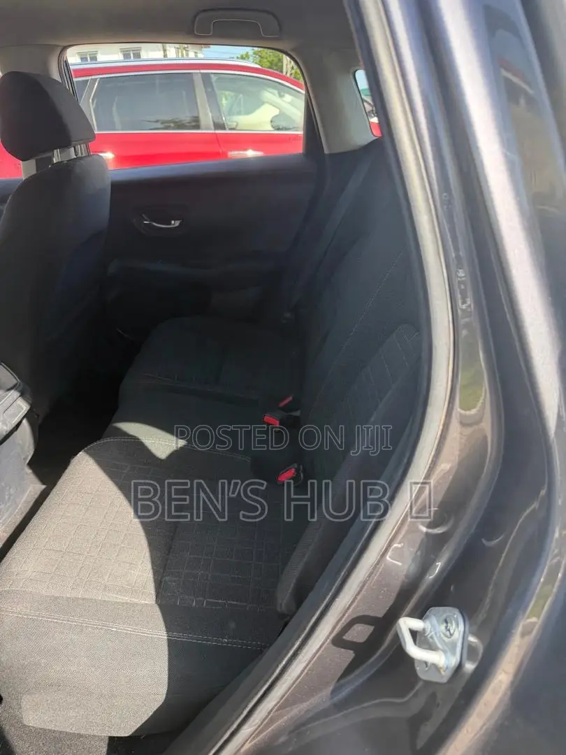Honda HR-V LX AWD CVT 2025 Beige