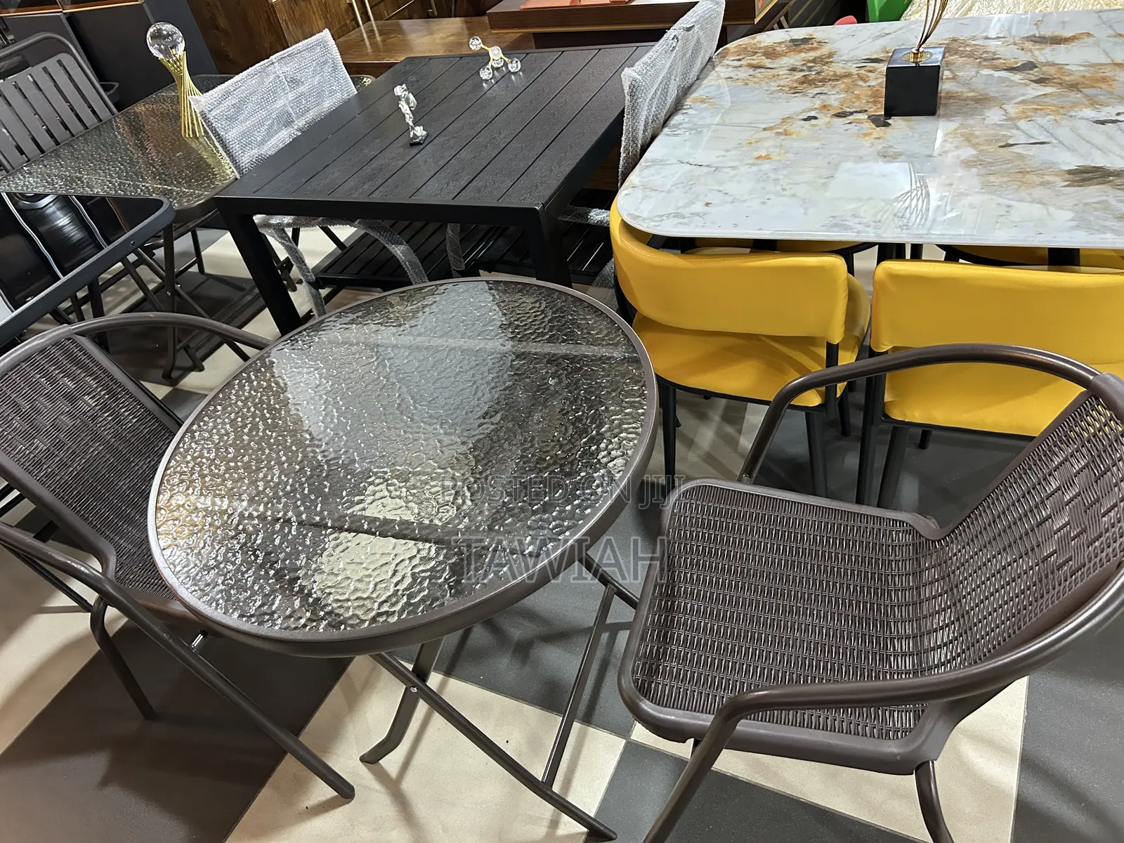 4-Seater Dining Table