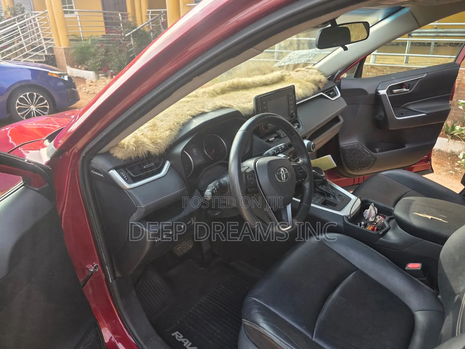 Toyota RAV4 XLE AWD 2019