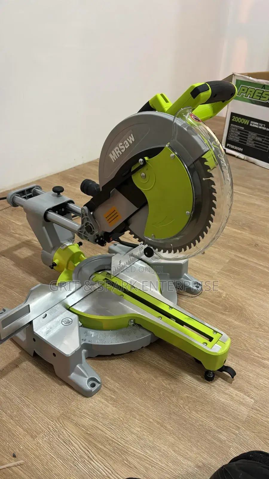 Sliding Miter Saw 2000watts(Brand New)