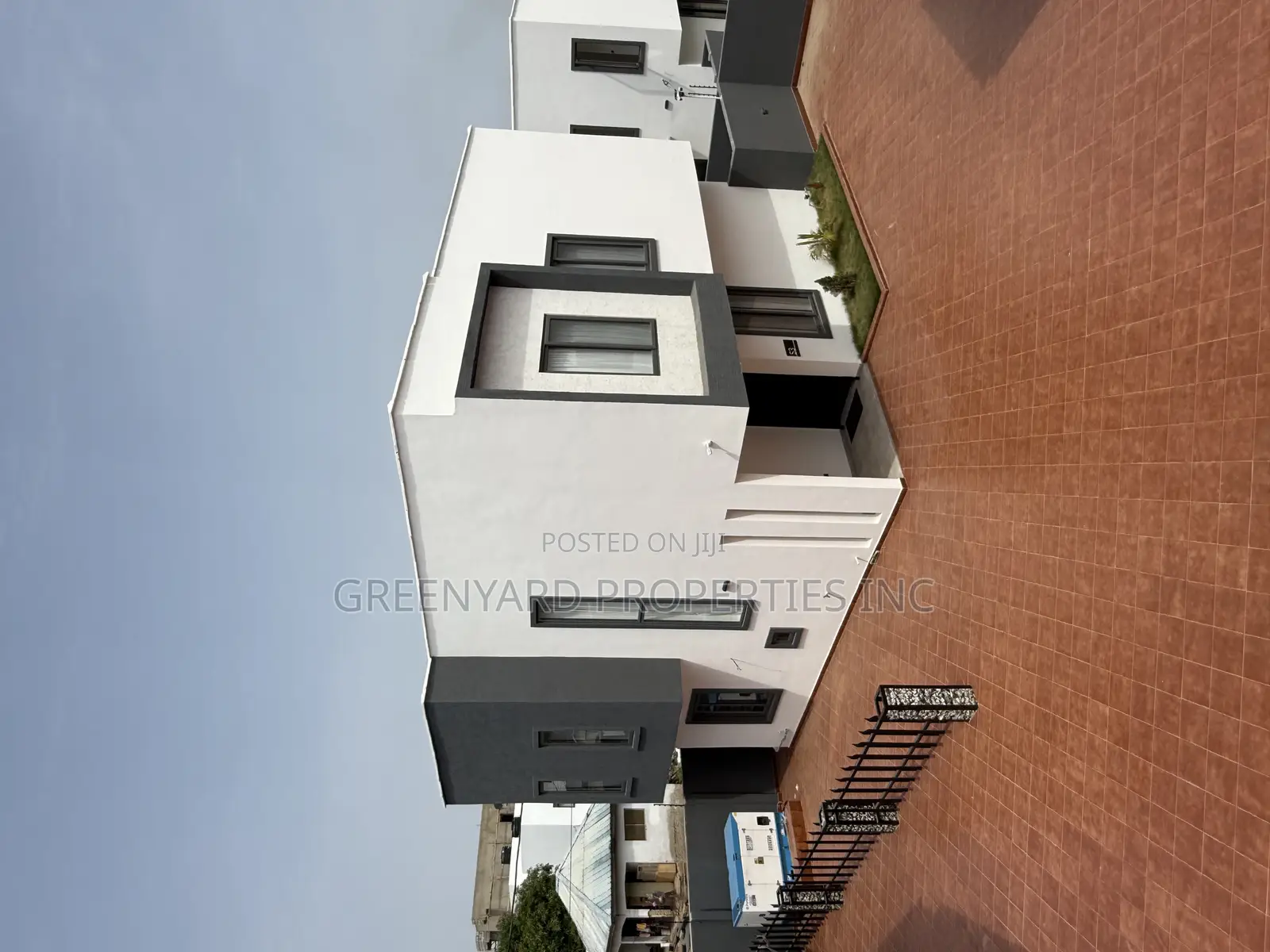 Furnished 3bdrm Townhouse / Terrace in Adjiringanor, East Legon
