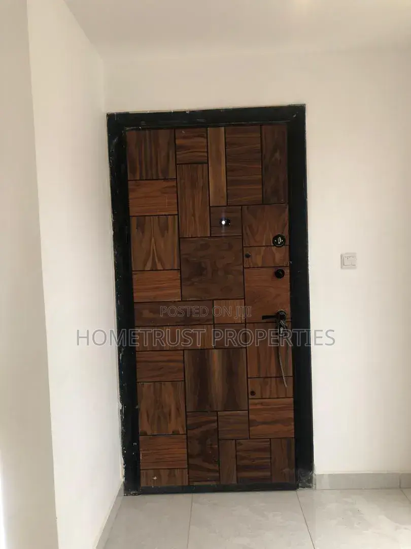 4bdrm Duplex in East Legon Ais Area, American House for rent