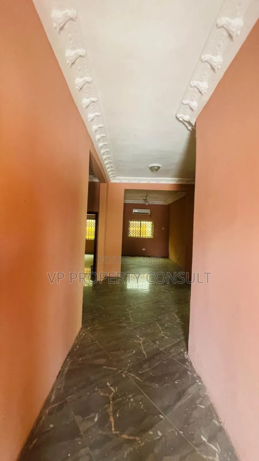 5bdrm House in Housing Down for sale