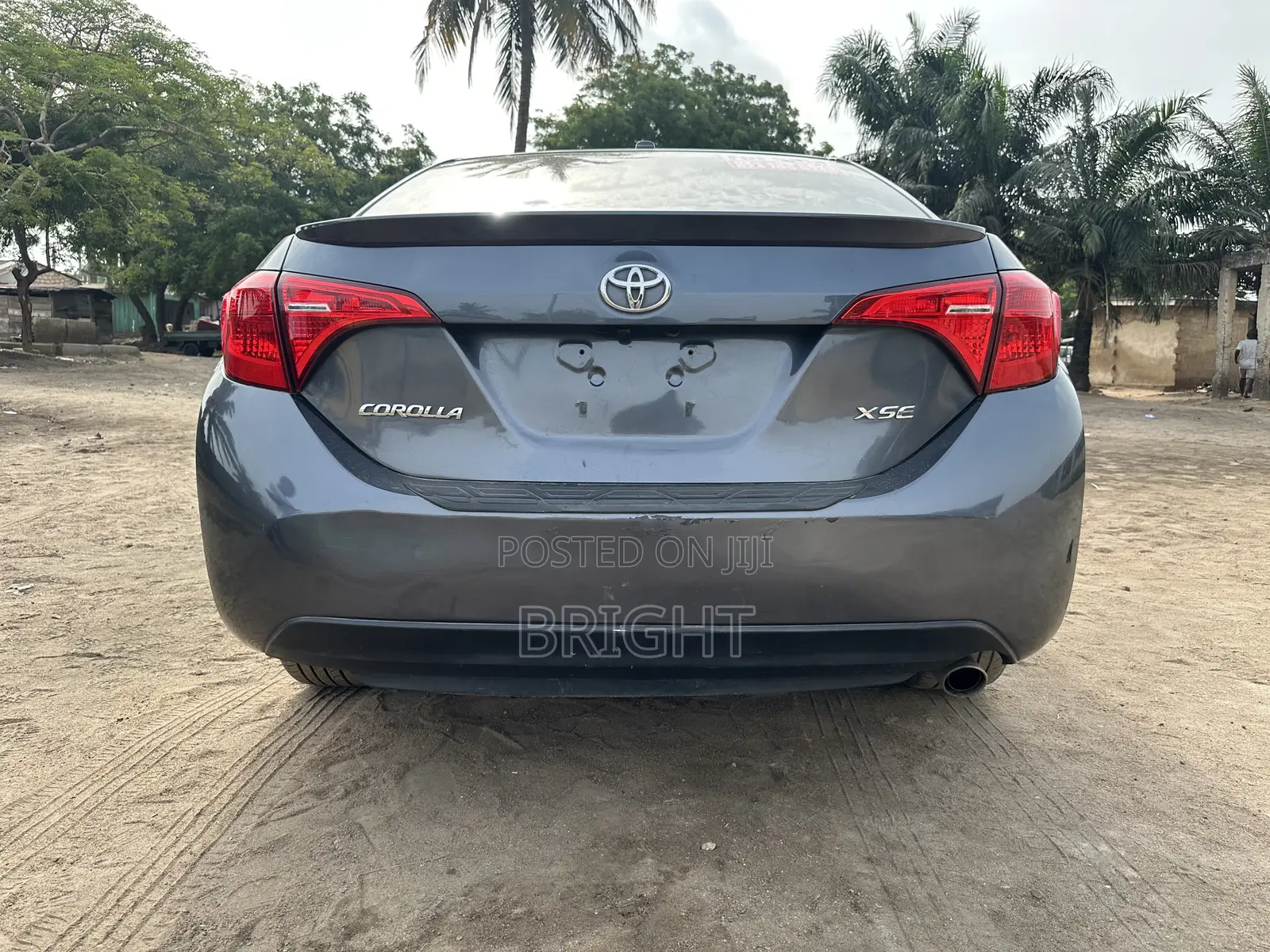 Toyota Corolla XSE (1.8L 4cyl 2A) 2019