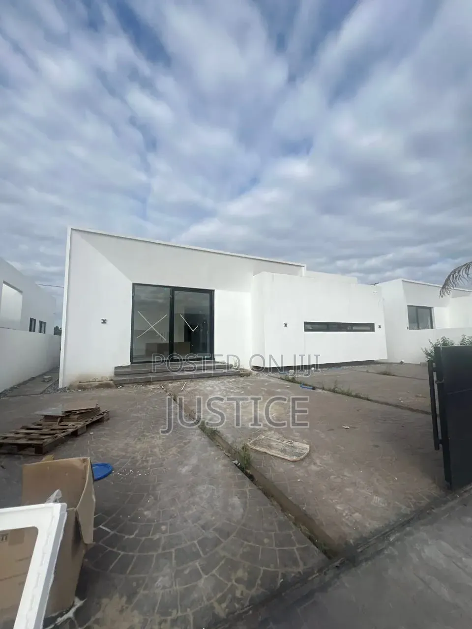 3bdrm House in East Legon Hills, Otano for sale